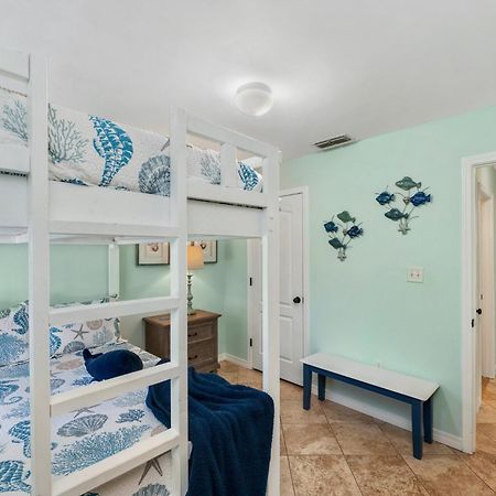 Beautiful Pet Friendly Home! New Tropical Pool, Opt Golf Cart And Pool Heat, Minutes To Beach Destin Exterior photo
