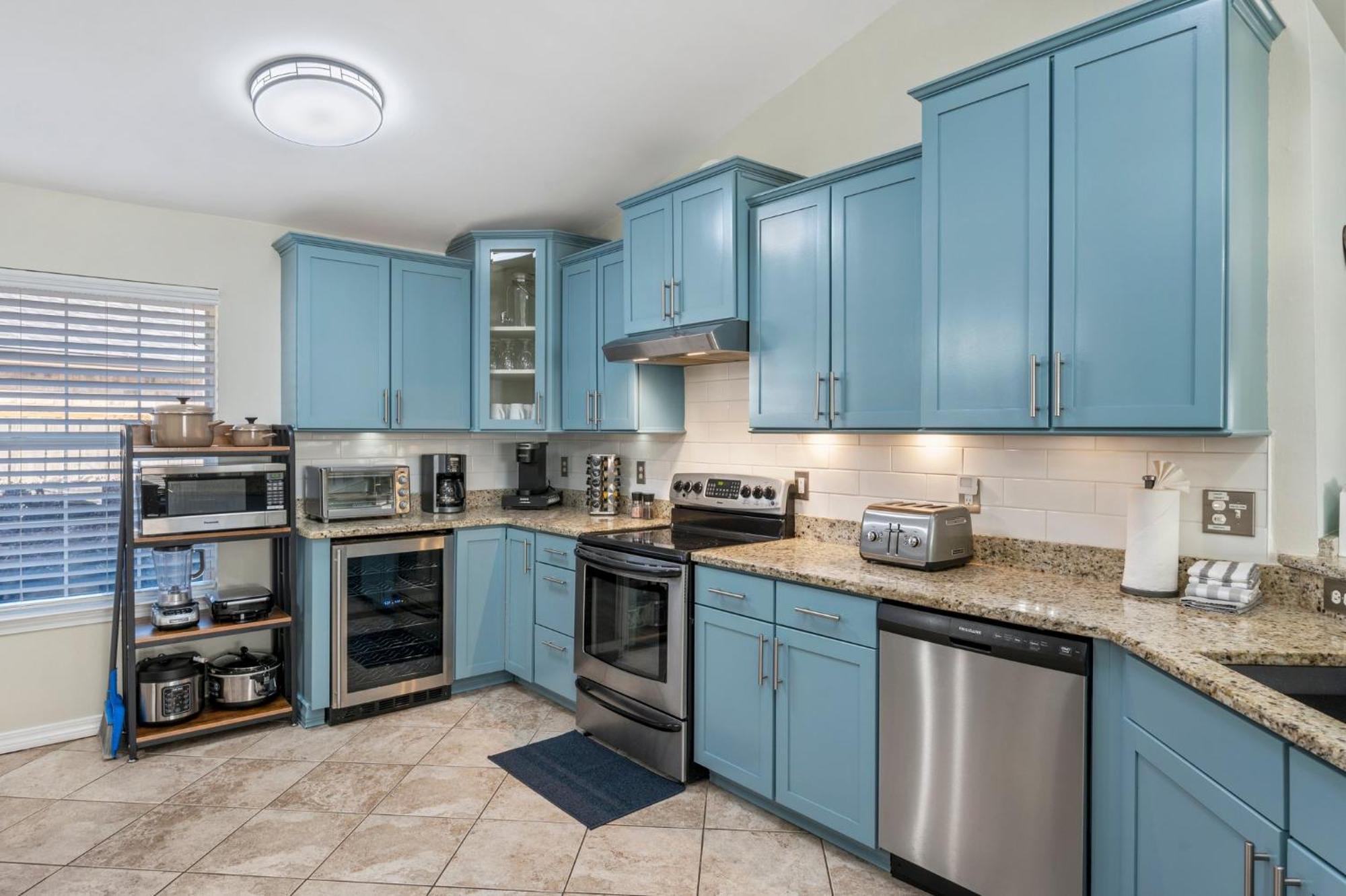 Beautiful Pet Friendly Home! New Tropical Pool, Opt Golf Cart And Pool Heat, Minutes To Beach Destin Exterior photo