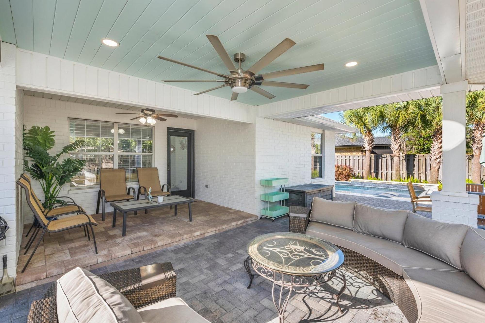Beautiful Pet Friendly Home! New Tropical Pool, Opt Golf Cart And Pool Heat, Minutes To Beach Destin Exterior photo